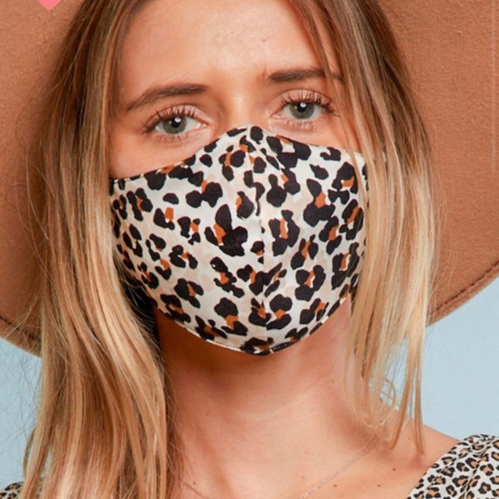 Reusable Face Mask w/Filter - Cheetah